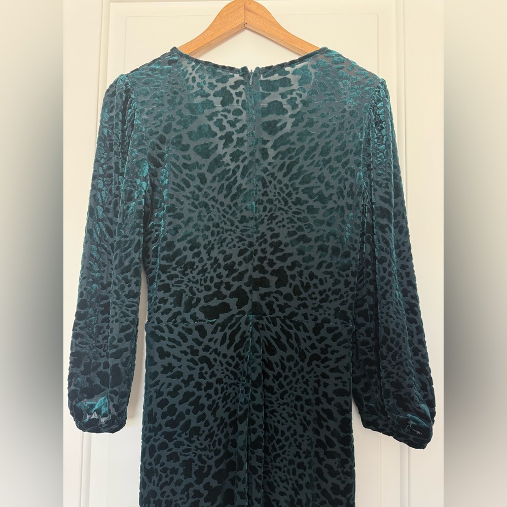 Calvin Klein Green Velvet Burnout Leopard Print Faux Wrap V Neck Midi Dress 6 - Picture 7 of 12